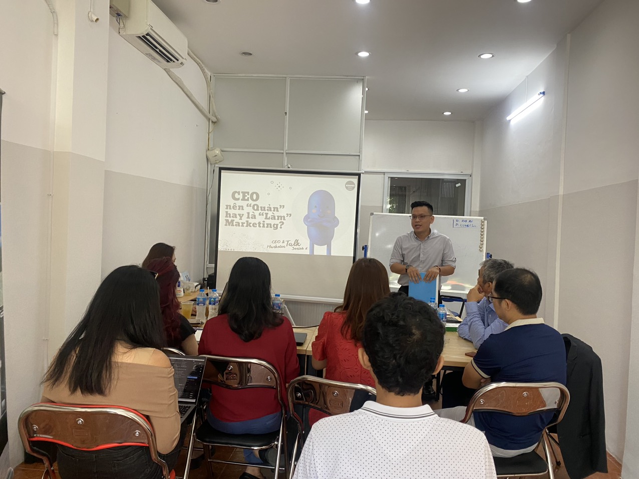 xay-dung-noi-luc-marketing-sme